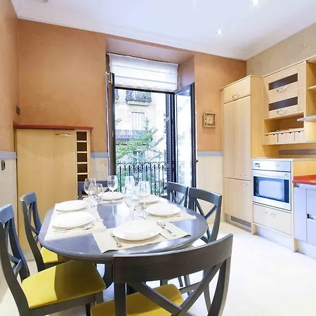 The Collection | City Centre Appartement